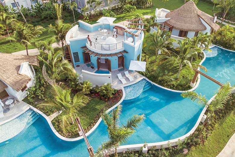 Bird's eye view of the roof terrace